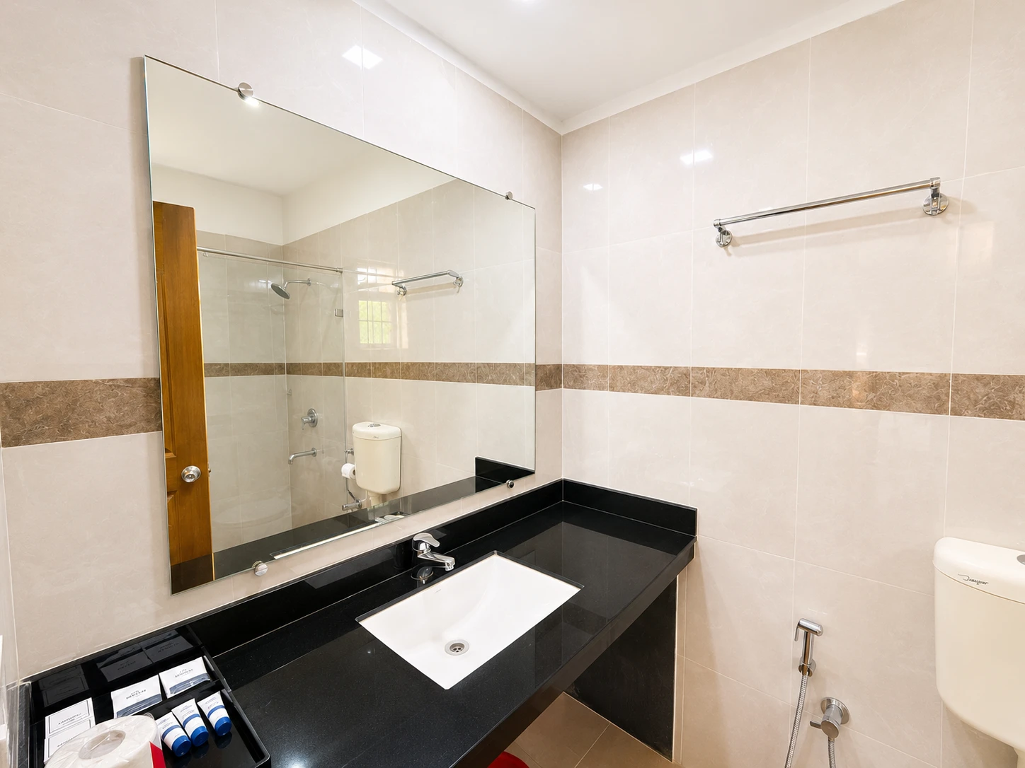 Commercial Resort 6